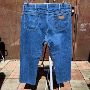 Wrangler USA Made Blue Jeans - Size 40x30